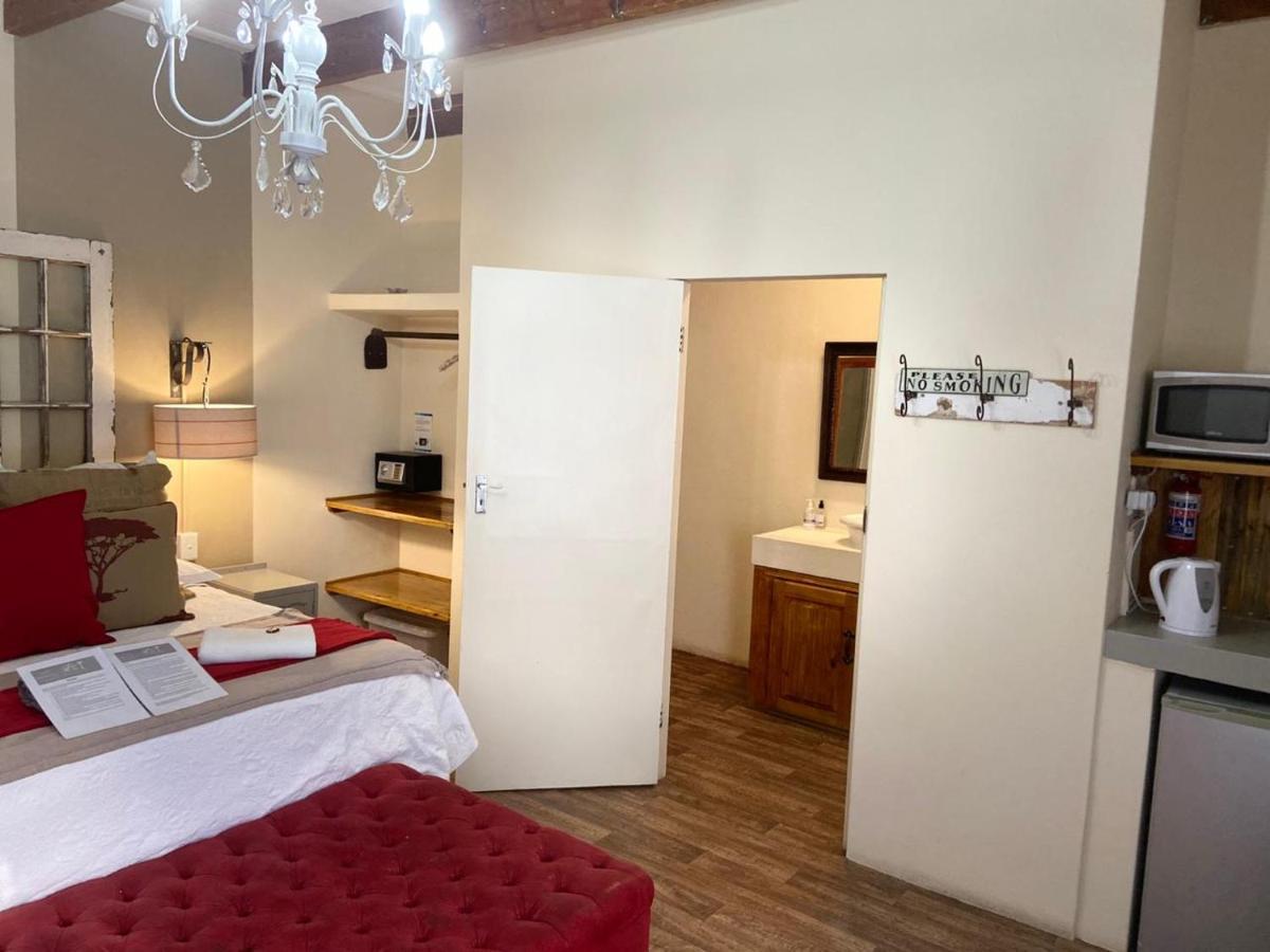 Cape Karoo Guesthouse Beaufort West Bagian luar foto