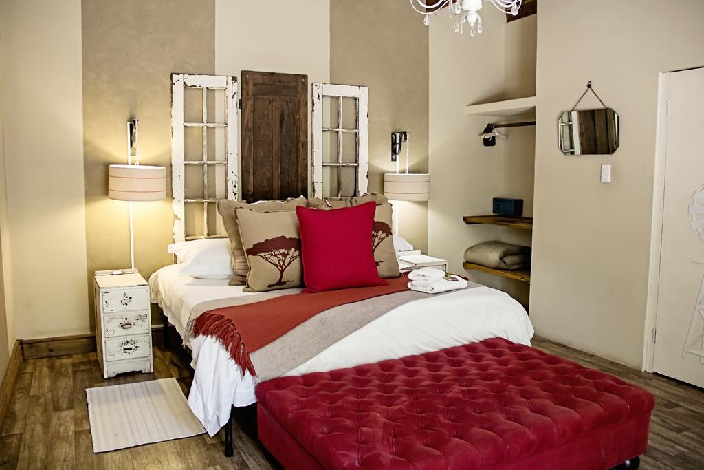 Cape Karoo Guesthouse Beaufort West Bagian luar foto