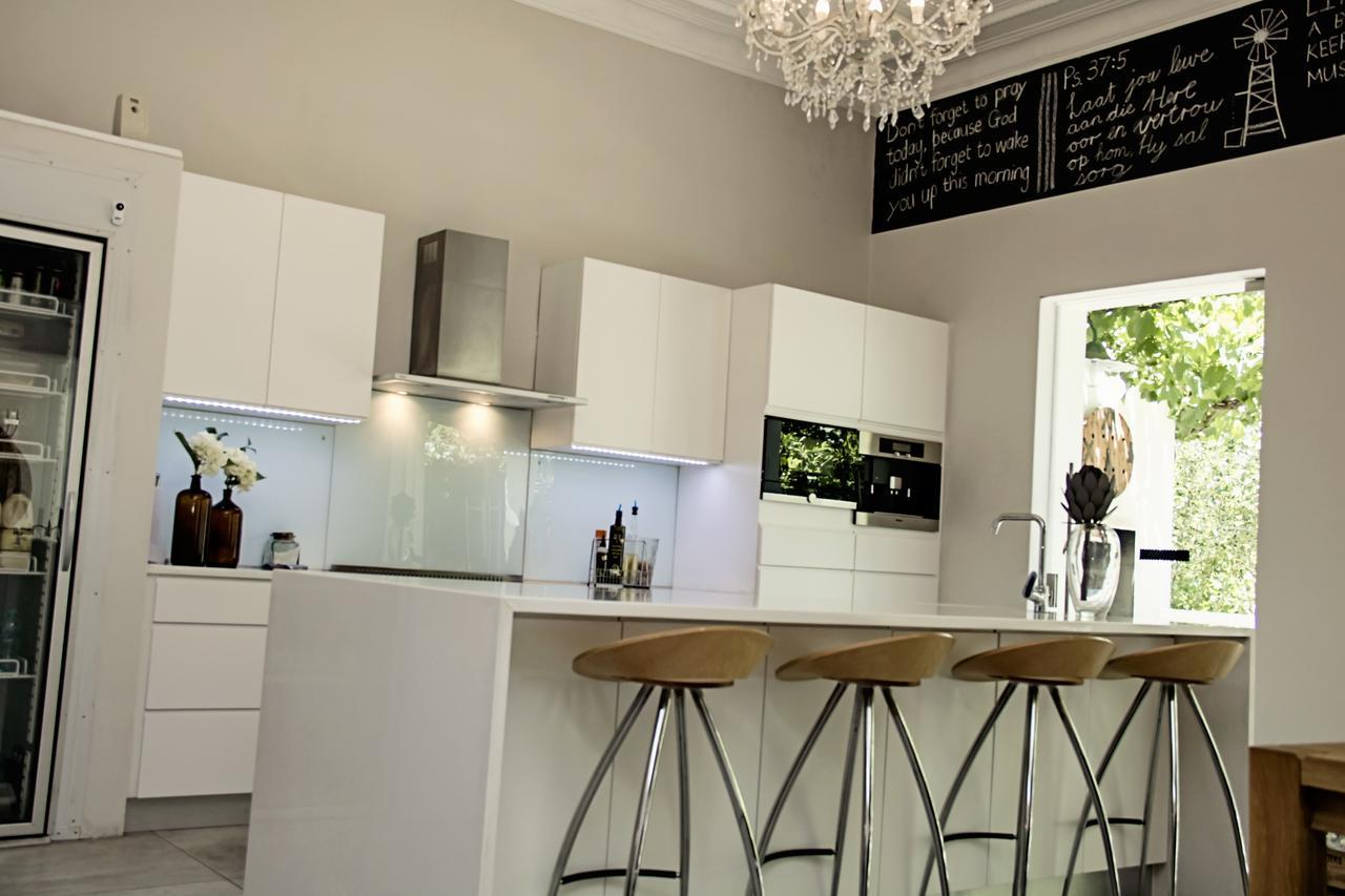 Cape Karoo Guesthouse Beaufort West Bagian luar foto