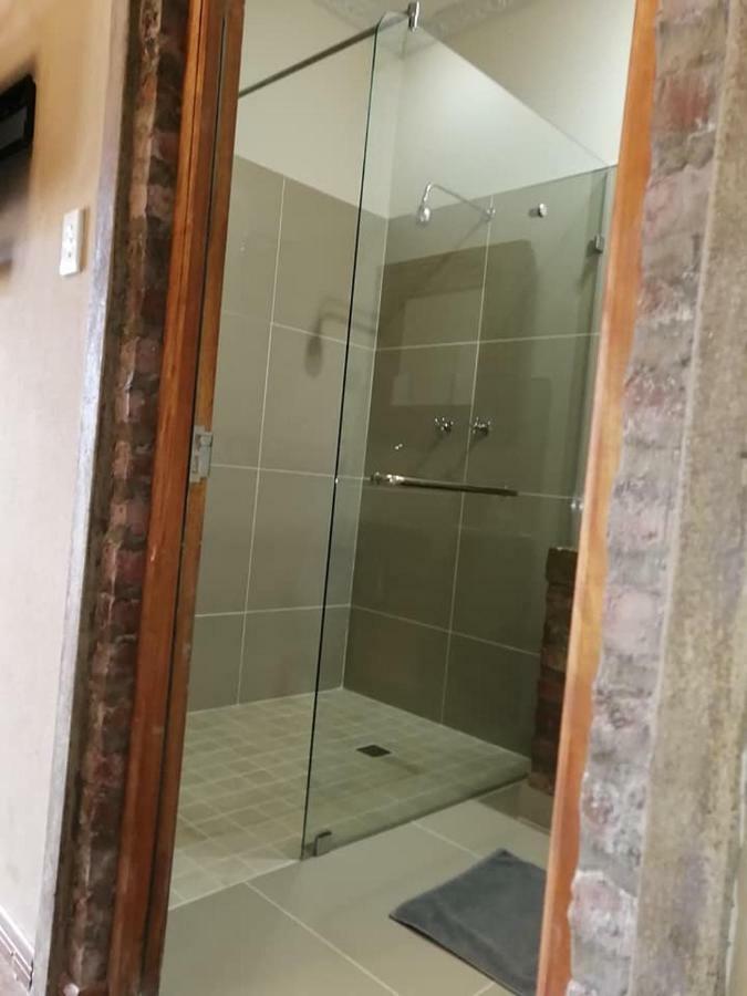 Cape Karoo Guesthouse Beaufort West Bagian luar foto